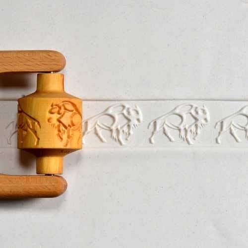 MKM RM-033 Medium Handle Roller – American Bison